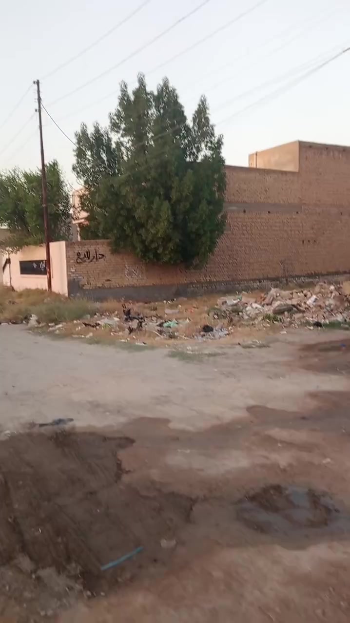 دار للبيع بسعر68بي مجال مساحة200lم واجهية 10م  نزال 20م شارع السوداني منطقة 10866شارع المولدة***********وتساب

