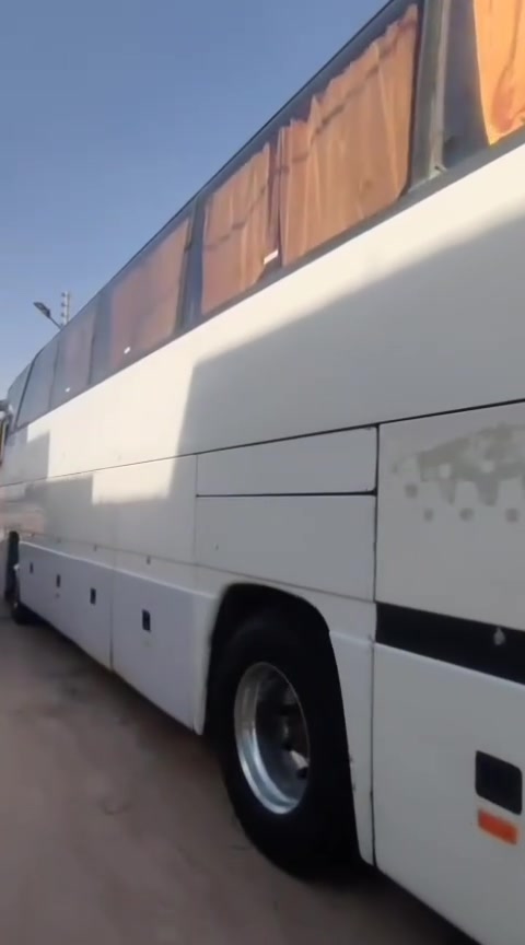 بسم الله الرحمن الرحيم
باص مرسيدس 350عاليه للبيع 2006اصل بدون
سياره جاهزه للعمل 
تخم تاير 
ويل كب كروم 
كشن قبضتين
مكينه سته اكسور حديث
مكينه لاتنقيص ولا تبخير  
كير سته هسه فاتحه 
كلج جديد صچ
سرفه جديده
فاتح اربع ويلات 
تبريد جديد دايو 
سكليتر كهرباء
باتريات جدد
دينموات جدد  
جاهزه من كلشي ما عايزه برغي بوجهك للشارع تجي تكلب تقتنع وبخدمتك 
مكان السياره البصره 
***********حجي مصطفى 
اتصل وادلل
