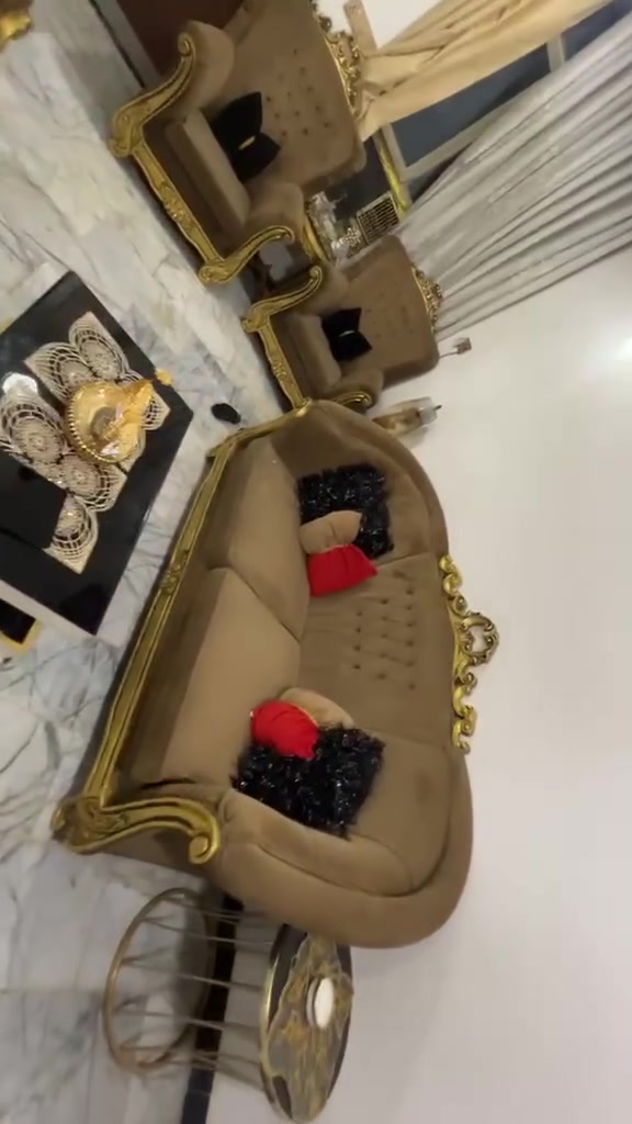 سلام عليكم غرض لبيع زعفرانيه شارع معهد تصاب على وتساب ***********
