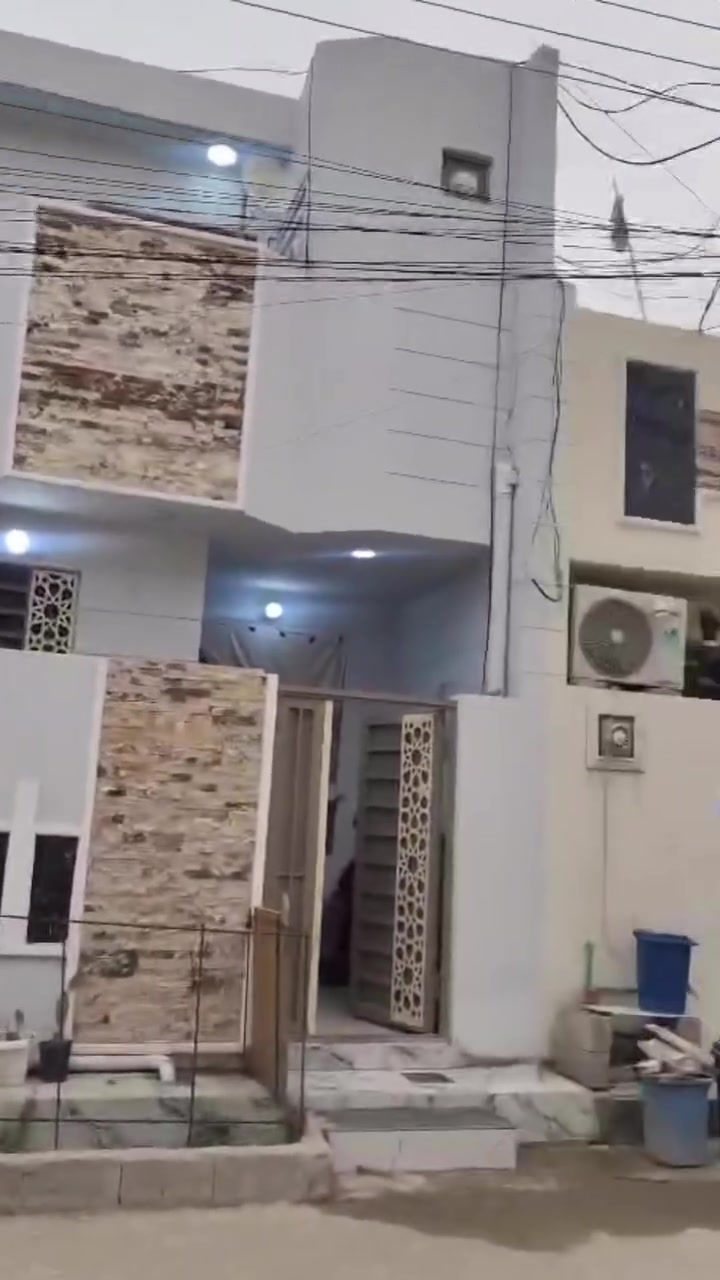 🏡🔥 للبيع دار طابقين – مجمع سيد إسماعيل السكني 🔥🏡

📐 المساحة: 80م² – طابقين
📍 شارع رئيسي 12م
📜 طابو أصولي
🏠 واجهة 25م مع حديقة
⚡💧 ماء | كهرباء | مجاري | كافة الخدمات متوفرة
🚪 مدخلين: استقبال + مطبخ
✨ بناء درجة أولى – جاهز للسكن
🛋️ صالات وغرف نوم + بالكون
🛁 حمامات داخلية وخارجية
🏗️ سقوف مسلحة كونكريت + سطح كامل

📌 موقع مميز وقريب من بوابة المجمع

📞 للاستفسار والتفاصيل تواصل معنا

***********
