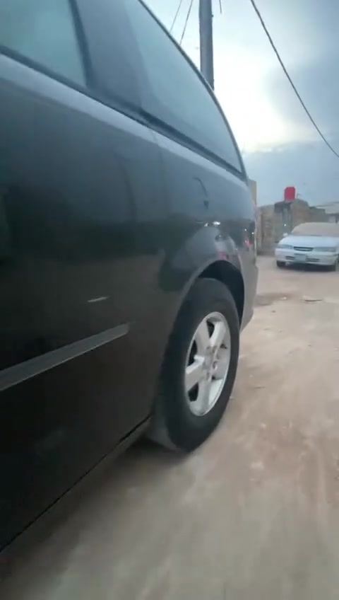 بسم الله الرحمن الرحيم 
للبيع دوج كرفان موديل 12 رقم بغداد باسمي ثلاث قطع تبريد بيها اربع قطع صبغ حادثها دحجه تكرم مال حيوان وصابغيها سعرها 127/ ونصف مكاني بابل والمحاويل ترهم بيع او مراوس بسورنتو 
ملاحظة/ بالفديو يوجد خسفة بالدور مال الثاير الخلفي وحاليا صلحته 
***********
