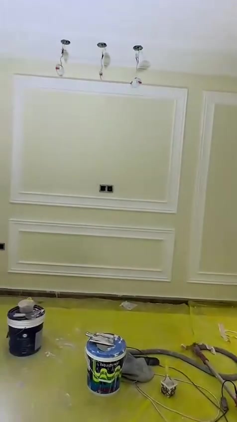 #صباغ انتاج من شغلي
صبغ جدران وصبغ الشبابيك والبواب والواجهيات وجميع الاصباغ الحديثة والديكور للمعالجة  الرطوبه  الجدران طلس 

#نعمل بجميع مناطق بغداد للاستفساروالتواصل ع رقم  /‏‪***********‬‏/يتوفرواتساب علامدار الساعة *********** خط

