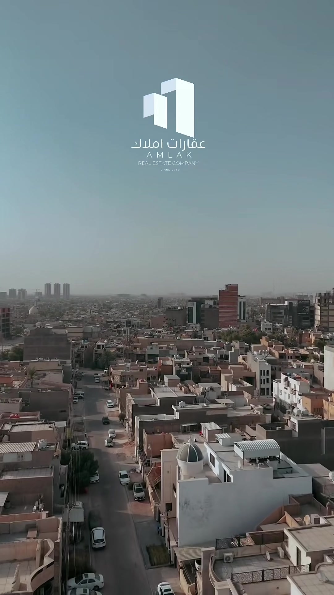 دار للبيع — زيرو غير مسكون
بناء مودرن حديث بتشطيبات درجة أولى
في واحد من أهدأ وأرقى مواقع المنصور الداوودي
📍 قرب هيل وزعفران

▪️ المساحة : 120 متر
▪️ الواجهة : 6 متر
▪️ شارع عريض مع رصيف عريض ومريح
▪️ تصميم عصري أنيق واستغلال ممتاز للمساحات
▪️ موقع مثالي للسكن العائلي والراحة والخصوصية
▪️ منطقة راقية مخدومة بالكامل وقريبة من أهم الخدمات والمطاعم والأسواق

الدار مناسب جداً للباحثين عن السكن الراقي ضمن منطقة هادئة ومميزة، مع جودة بناء عالية وتشطيب فاخر يمنحك شعور الفخامة من أول لحظة ✨

🏡 دار يجمع بين الموقع المميز، الحداثة، وراحة السكن
وفرصة ممتازة ضمن واحدة من أكثر مناطق بغداد طلباً واستقراراً

مباشره مع صاحب العقار 

تتوفر عروض اخرى بمختلف المساحات

بنايات تجارية بوارد شهري 

بنايات سكنية مؤجرة بالكامل 

بنايات سكنية قيد الانشاء 

منازل مودرن - منازل كلاسك - فلل 

قطع اراضي بمختلف المساحات 

نستقبل كافة العروض التجارية والسكنية 

شركة ملاك العاصمة للعقارات 

دليلكم العقاري في اليرموك 

نقدم لكم افضل العروض والنصائح العقارية 

عنوان الشركة 
اليرموك المأمون خلف التفاح الأخضر 

رابط الموقع في الصفحة

للأستفسار 
*********** علي 
*********** مصطفى
*********** الأستعلامات 

يتوفر واتساب 

نستقبل اتصالاتكم على مدار الساعة وطيلة أيام الأسبوع 
#بناية_تجارية_للبيع_وارد_شهري_ثابت
#بناية_تجارية_للأيجار_اليرموك_المنصور
#عقارات_المنصور #عقارات_بغداد #عقارات_اليرموك #بيع_و_شراء_العقارات #المنصور_14_رمضان #مول_المنصور #اليرموك_4_شوارع #نادي_اليرموك_الترفيهي #نادي_الصيد_العراقي #كراده_بغداد_المنصور_العراق #المنطقة_الخضراء #زيونه_شارع_الربيعي
#الاميرات #نادي_الصيد #مستثمري #للبيع_والايجار_والتسويق_المنصورحي_المتنبي605_607 #اليرموك_4_شوارع #شراء #بيع #تسويق #مقاولات #تعقيب #للبيع_والايجار_والتسويق_المنصور611الداودي_613الداودي #المنصور_14_رمضان #الاميرات #عقارات_اليرموك #عقارات_بغداد #بيع_عقارات_الجامعه_اليرموك_ارض_تجارية_للبيع_استثمار_تجاري_بناية_وارد_ثابت
