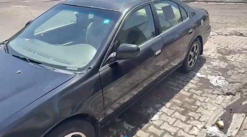سلام عليكم سياره هونداي موديل 99
مكان سياره نجف 
سعر 40بيه مجال 
رقم الهاتف ***********
