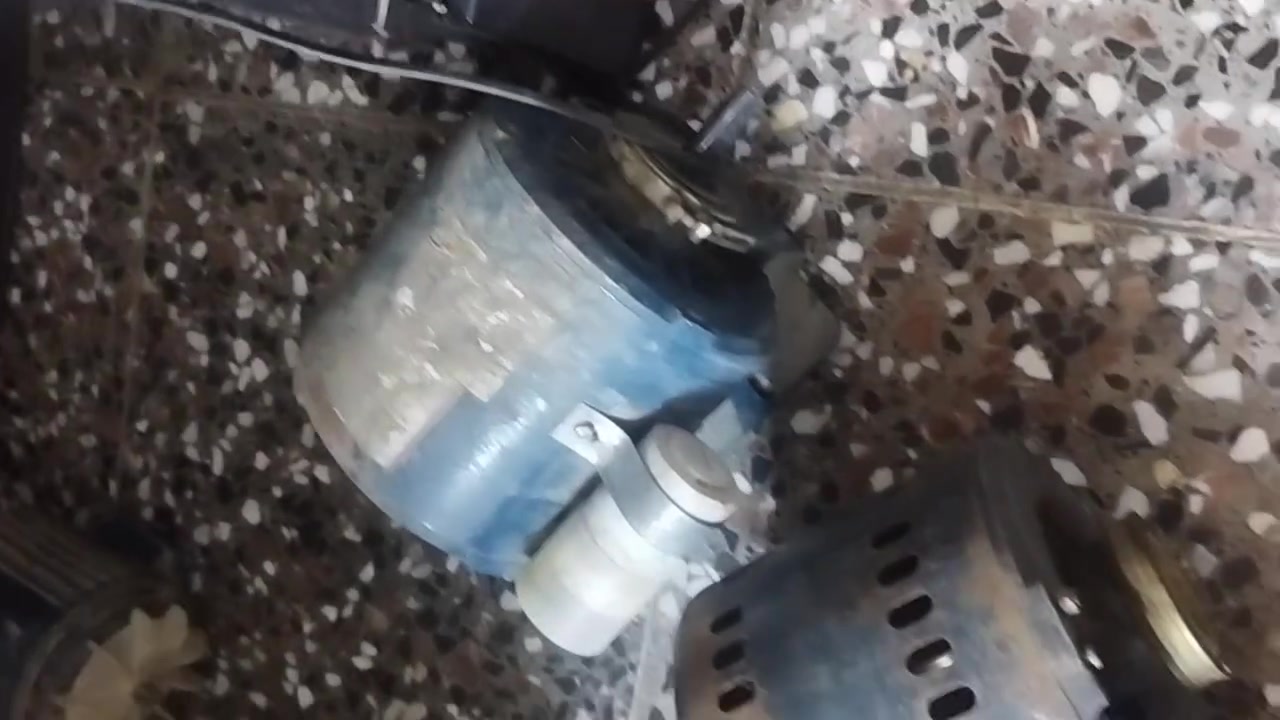 ماطورات للبيع شغالات 
***********
