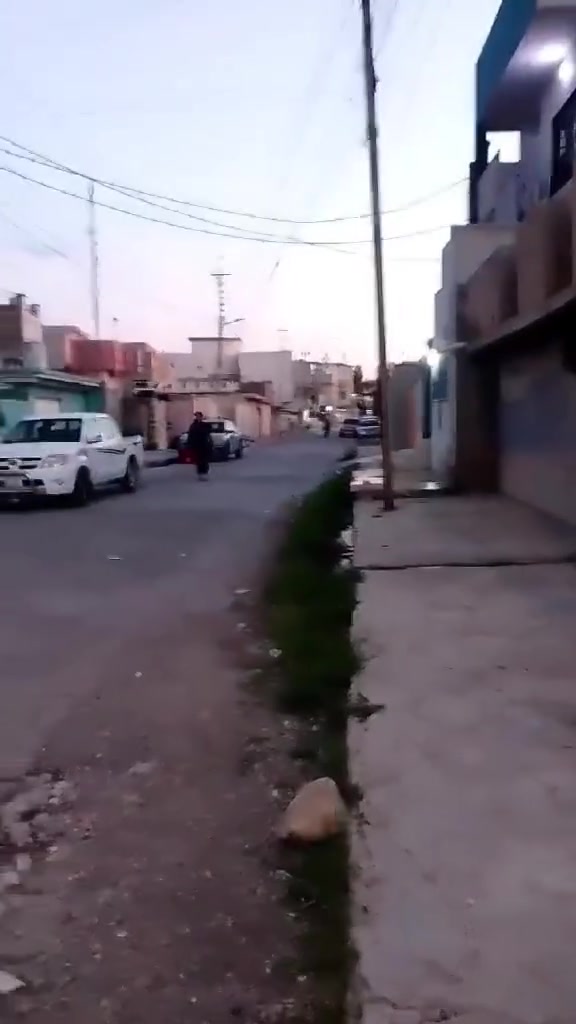 بيت للبيع قطاع 3 قرب جامع الخضر مساحه 115 سعر 70 وبي مجال ***********
