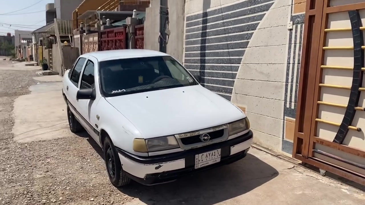 اوپل فيكترا  مه كينه 20 الفلوي لوكي له سه ره به نزين زور كه م ده خوا به شه رت زور بي مه سره فه 
سه نه وي 3 ساله به سه ر چوه به شه رتي ته حويل و وكاله ره قه م به غداد  به رز كراوه ته وه و ايشي تيا كراوه تايبه ت بو به نزين هينان 
جام كاره بايي سه ياره يه كي توندو تؤله 
تايه ي تازه 
نرخ 27 و مه عمه له 
شوين كفري 
***********
