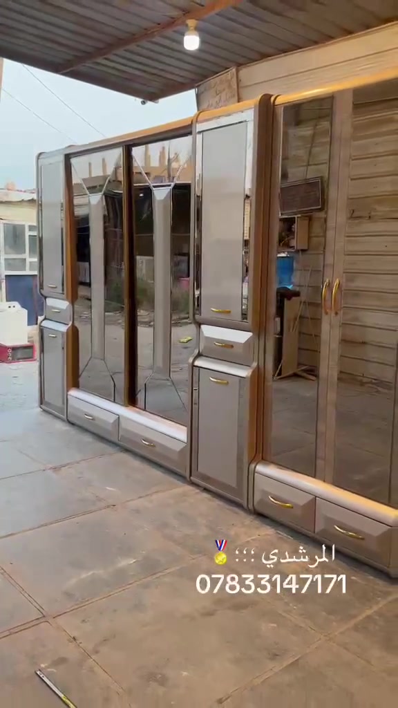 . السلام عليكم غرفه تركي 11قطعه جديده مامستعمله هواي التواصل ***********
