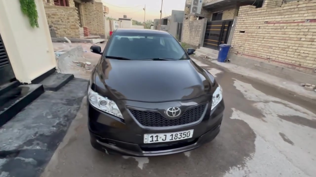 شبابنا الطيبين ضروري تسمع كل الفيديو حتى تعرف كل تفاصيل السياره لانو أنتوا أصحاب طريق بعيد والنجاة في الصدق 
كامري ٢٠٠٧ فئة se امريكي لون فيلي آربع سلندر المرغوب 2400رقم بغداد إنكليزي الدولي الجديد تخم تاير ادامه كامله نوزلات فيت بم كلها جديد سياره حلوه 
مصبوغه حزام جماليه فقط بسبب الجراد وعندي تصوير قبل الصبغ مكفوله من الكلبة والكصه 
مكانها بغداد الدوره 

السعر 78
وماكو هيج سعر بالنسبة لنظافتها وبالعافيه على الياخذها شباب الجاد ومحتاج يتصل مو يدخل للخاص وابيع فقط بدون مراوس ونقد تحياتي 

***********
***********
***********
