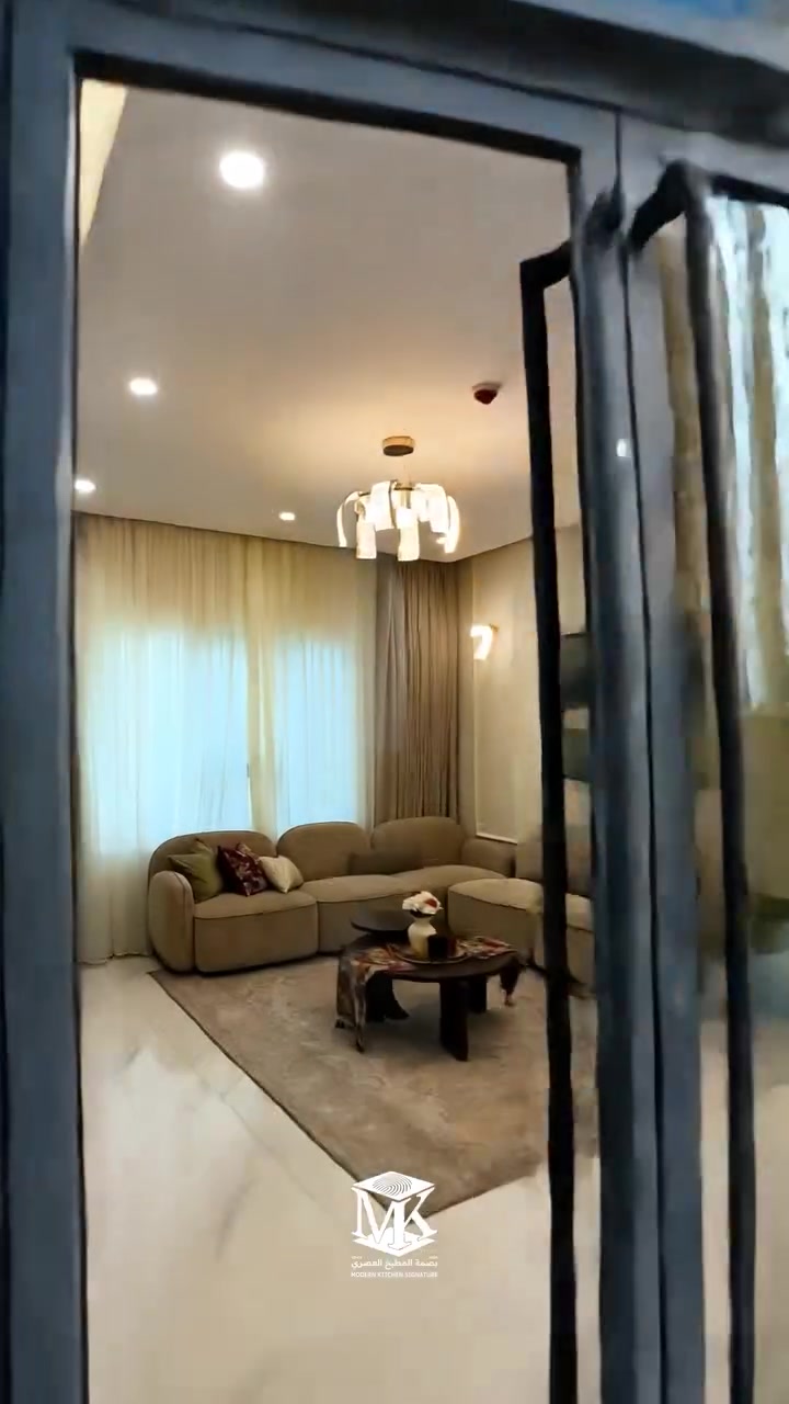 مطابخ - ديكور - دريسنك روم
من أعمال بصمة المطبخ العصري في مجمع البروج السكني – بناية هدير، قمنا بتصميم وتنفيذ متكامل لديكورات شقة بمساحة 155 م²، مع الاهتمام بأدق التفاصيل لتحقيق الانسجام بين الأناقة، الراحة والاستغلال المثالي للمساحات.

نحرص دائماً أن تكون كل زاوية مدروسة، وكل تفصيل يعكس ذوق أصحاب المنزل، بدايةً من الفكرة والتصميم وصولاً إلى التنفيذ النهائي.

بصمة المطبخ العصري
📍 بغداد – المنصور، شارع 14 رمضان
📞 للتواصل والاستفسار:
***********
***********
