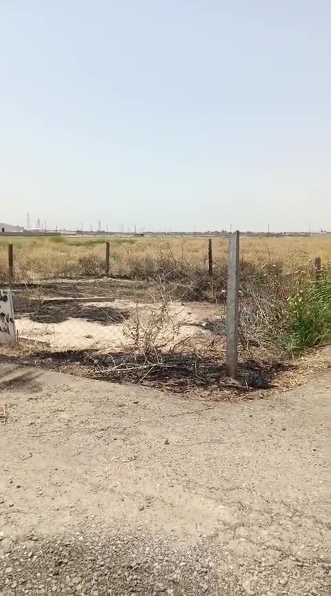 سلام عليكم قطعه ارض ١٠٠ م  طابو زراعي  ركن علا شارعين 
١٠ ×١٠  موقع مجمع الفرسان مقابل سيف سعد قريبه علا شارع الرابط بغداد ديالى خدمات كامله ماء كهرباء تبليط اناره  ***********
