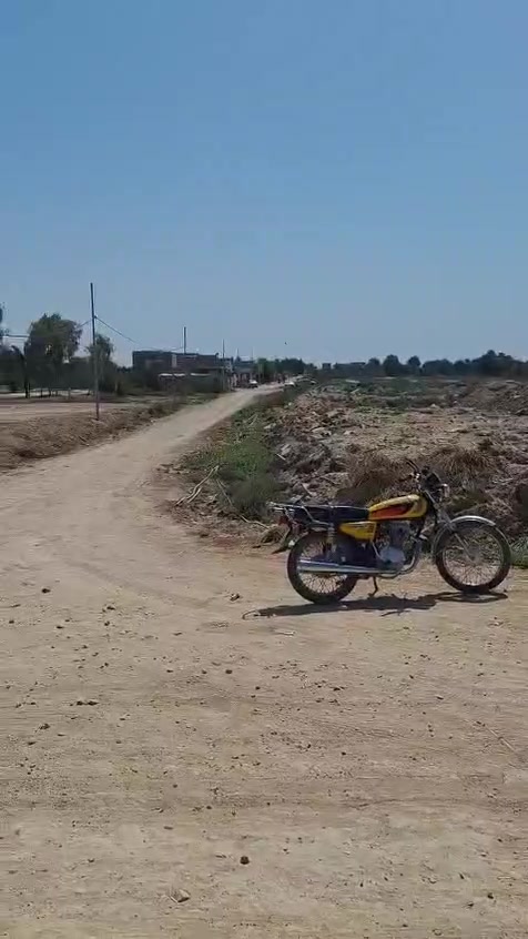السلام عليكم
قطعه ارض المساحه 400 وجه 10 ونزال 40 بالمنطقة المقابيل أستراحه المسافر .
شارع عرضه 11 متر كهرباء ضفيره ممدوده على طول الشارع .
القطعه معروضة ب 12 للاستفسار الاتصال ***********

