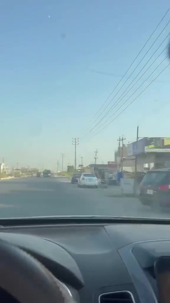 السلام عليكم قطعة ارض للبيع موقع بعقوبة الحولي التحرير
مساحة ١٠٥ متر  وجها ٧ نزال ١٥
طابو زراعي سند ٢٥ 

قريبة ع شارع العام مال محتاج خدمات ماء وكهرباء شوارع صب الاستفسارات على رقم ***********
