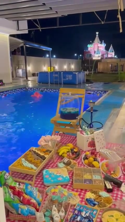 عرض‼️بـ150 الف فقط للصباحي و200 للمسائي للايام العاديه.   بمناسبه اخر اسبوع للمدارس
••متوفر حجز الخميس بليل والجمعه والسبت✅
📍بغداد/ الدوره
مسبح للكبار ومسبح للصغار
العاب للكبار وللصغار كذلك🏃‍♂️🏃🏻‍♀️
اداه شوي ومكان كامل مخصص للشوي🍖🥩
حديقه كبيره لـكره طائره🌳🪵
اكثر من كعده داخليه وخارجيه
ديجي 
انترنيت مفتوح 24 ساعه
كهرباء 24 ساعه
كراج داخلي تكدر تخلي سيارتك وانت مرتاح 
حديقه كبيره
غرفتين نوم كلش كبار
للعوائل والشباب كذلك
خصوصيه تامه وموثقه بتطبيق اجرلي
متحب تحول عربون تعال للمزرعه وادفع
للتواصل خاص او واتساب ***********
