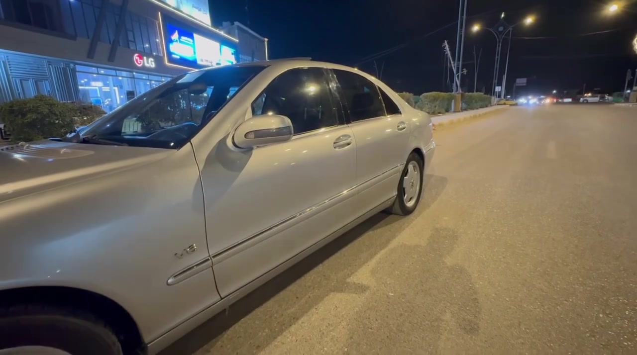 السلام عليكم
مرسيدس غواصه 350 S فول مواصفات فتحه كشنات كهرباء جوبلسات 4 جدد
موديل 2001
رقم بصره انكليزي تحويل 
اللون رصاصي سلفر / بلاد بدون صبغ
السياره جاهزه وجديده  
تبديل فقط الجاملغ الامامي
حداديه وكهربائيات وكير ومكينه جاهزه
السعر  95
للاتصال ***********
غير متواجد على الفيس
مكلف بلنشر
