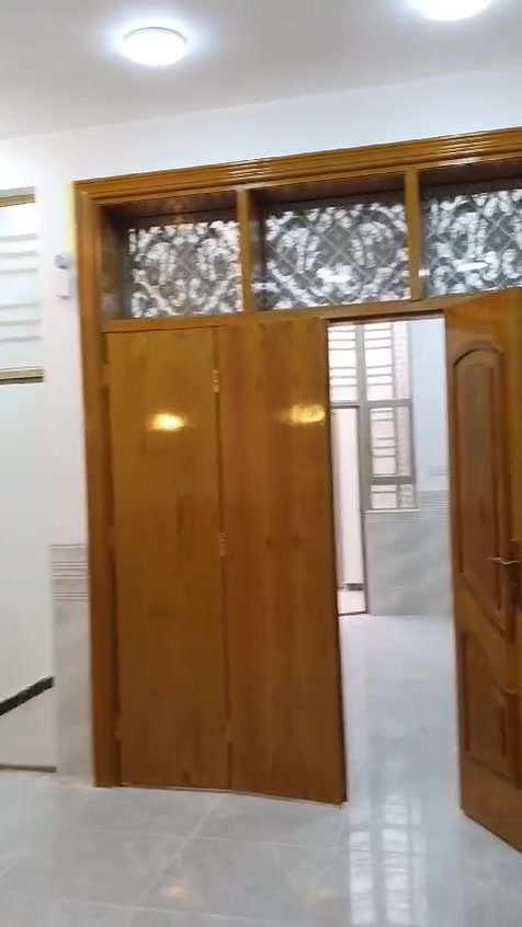 يسر ادارة مكتب العبدلي 2 الواقع في حي الزهراء ان تعلن عن
دار للإيجار 

الموقع/ الأنصار مقابل معمل اطارات

المساحه/ 60م طابقين حديث البناء كما موضح بالفديو

السعر / 350

***********  ابو غيث

اذا كان لديكم دور ..

بيع .. رهن  .. ايجار  فقط مراسلتي لعرضها وسوف نحقق لك ما تود

لمعرفه عروضنا ..

متابعه صفحه المكتب على الرابط 

https://www.facebook.com/share/16E5gRnWXJ/
