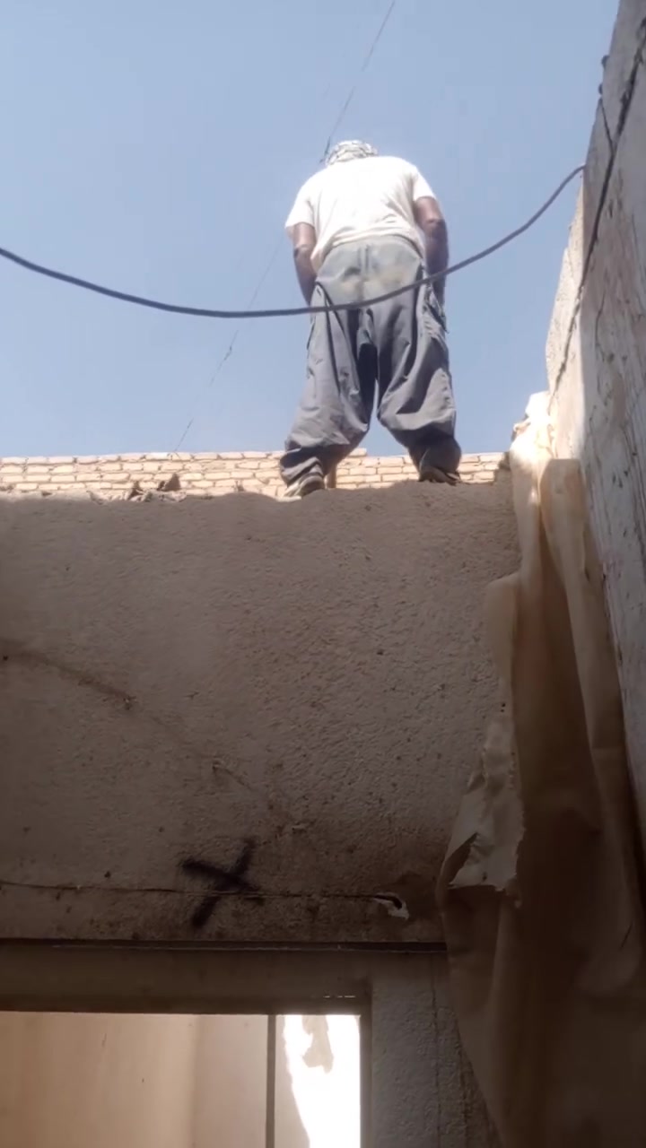 كادر عمال • تصعيد مواد • نقل اثاث