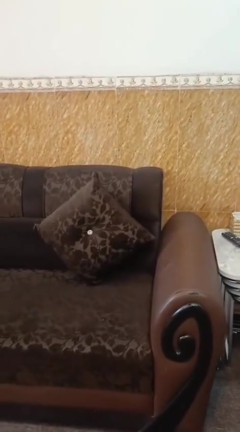 السلام عليكم أثاث مستعمل نظيف باله  الموقع جنوب الموصل قريه الحود مفرق الزاوية  ***********
سعار مناسبه
