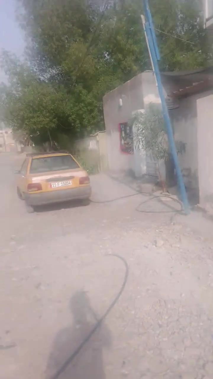 البيت مساحة 105 سعر 30 وبي مجال قليل مكاتبة مع بطاقة سكن شاكر العاني وهذا رقم التواصل وتساب  ***********
