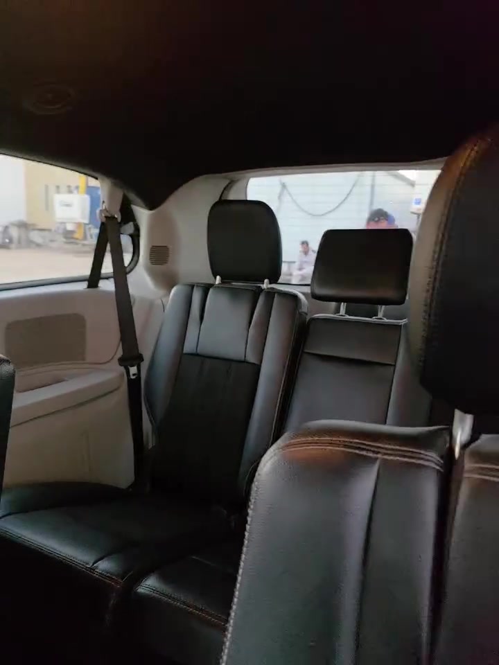دوج كرفان 2020STX
باسمي سنويه لل31 باسمي هزه 26 جديده
تحكم ستيرن جهتين
مثبت سرعه
كشنات بلع
جلد اسود
تبريد خير من الله
مكينه شرط الفحص ممفتوحه
گير مبدل جديد
حادثه جنطه مبدل بلاد 
والتوضيح بالسونار
سياره خير من الله جاهزه من كل شي
مكاني البصره
السعر170
***********
الشراي يتدلل
