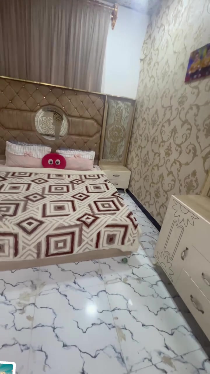 غرفه نوم تركي ٩ قطع جديده كلش ستعمال قليل محتاج وريد ابيعه زلق ما بيهه سعرهه مليون و٤٠٠ مكاني بصره  
***********
