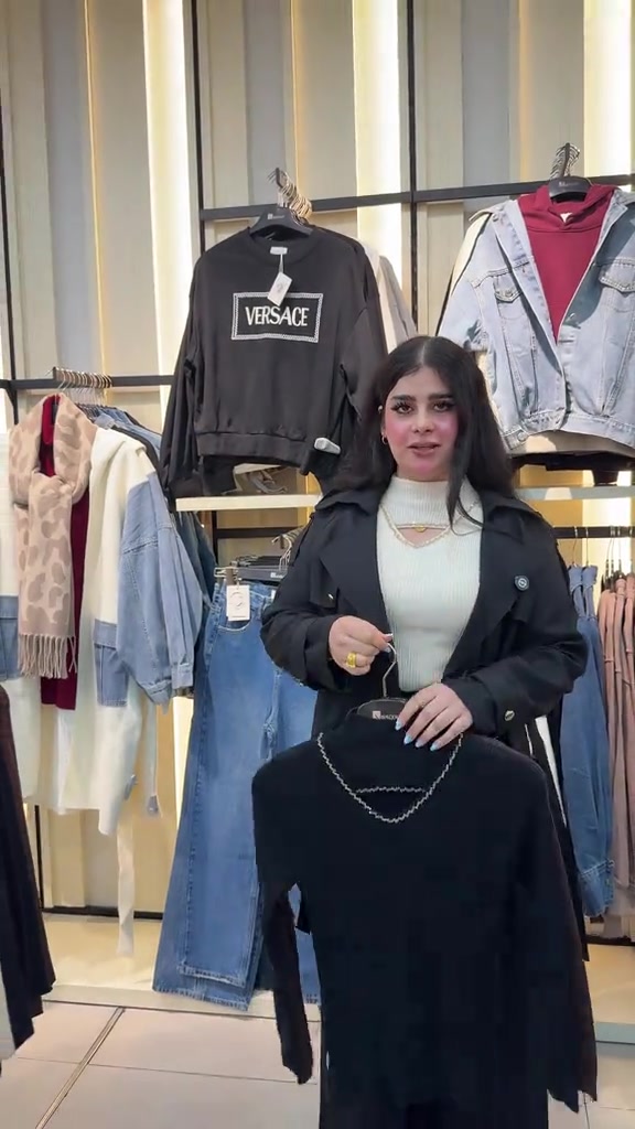 NEW COLLECTION 🍂 الموسم الجديد يبدأ من هنا 🤎 اكتشفوا مجموعة خريف وشتاء 2026/27 الآن في الكوخ للأزياء.  #الكوخ #كوخ_فرع_بغداد_الجديدة #الموضة #ستايل #الموسم_الشتائي
