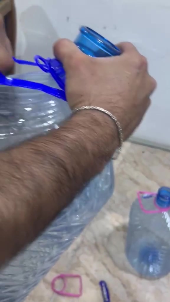 يتوفر لدينا. يده دبه ارو عريضه صيني. مركز لانه كركوك. يوجد توصيل. ***********
