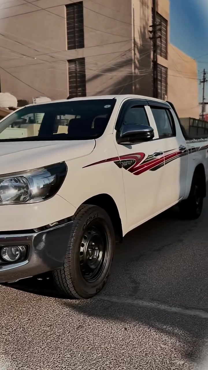 السلام عليكم
تيوتا هايلوكس 

موديل 2022

كير عادي 

الحادث موضح بل صوره 

ماشيه 190الف 

كير وكينه شرط 

رقم اربيل تحويل ثاني يوم 

هزه جديده 

السعر 225

رقم الهاتف ***********
