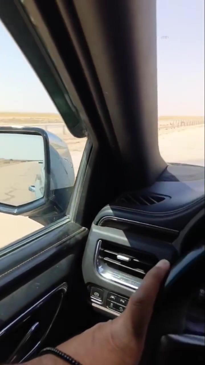 تمتع بلرحله معانا شركه المضايف باداره منذر بنور ووسام بنور مفابل مصرف الحمدانيه كما عودناكم رحلتنا اليوميه إلى عمان الحبيبه من قره قوش من يرغب بإرسال البريد مراجعه شركه المضايف  وتعلن الشركه يوجد  فروع  وهميه  ونحو غير مسؤولون عن هذه  الشركات الوهميه لايوجد لدينا فرع من سنه 1989 كانت الشركه باداره عامر بنور. وبهنام بنور وإخوانه الاتصال على الأرقام التالية ***********.     ***********. وسام بنور ويوجد لدينا مواقفه على عمان وسوريا مع تحيات ***********   ***********   منذر بنور اداره الشركه هاني بنور ابو فراس والرزق على الله بتاريخ. 9. 8. 2026
