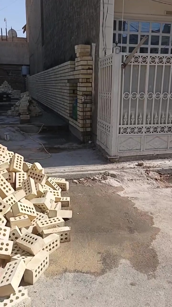 خلفه بناء متفرق في بغداد الأصل ***********
