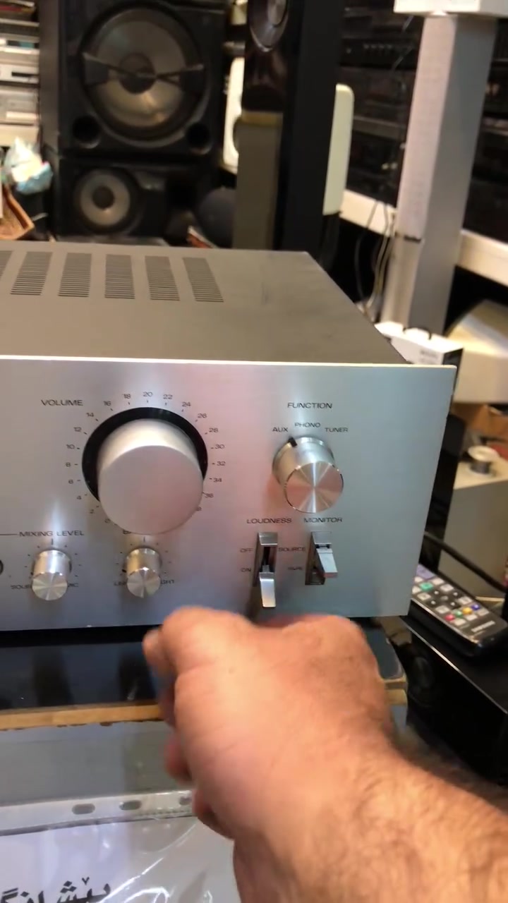 SANYO MODELDCA 30 INTEGRATED STERIO AMPLIFIER SILVER FACE
MADE IN JAPAN
           ......... ســـعـــر ( ۱۸۰ ) ٲلــــــــف.............
( کوردی • عربي )

🟢توصيل موجود الي جميع المحافضات
🟡گەياندن هەیە بۆ هەموو شوێنێک

🟠مــعـرض هــونـەر
🔸للـصوتــیات(امبلیفایر• سماعة• رادیو• انتیك• مایكروفون)
🔸عــنـوان• اربیل سوق بالة • شارع اربعین
🔸مـوبایـل• ***********
                   ***********

🔵پـێـشانـگای هــونـەر
🔹بۆ ئامێری دەنگی و کارەبایی(ئیمپلیفایر• سەماعە• ڕادیۆ• مایکرۆفۆن)
🔹ناونیـشان• هەولیر • بازاری لەنگەی ٤۰م
🔹مـــۆبـایـل• 
***********
***********

•••••••••••••••••••••••••••••••••••••••••••••••••••
#iraq #kurdistan #duhok #zaxo #hawler #karbala #slemani #erbil #baghdad #kurd #kurdish #akre  #karkuk #kuwait #najaf
#amplifier #audio #subwoofer #sound #music #audiophile #bass #stereo #amplifiers #speaker #soundsystem #speakers
#اربيل #العراق #بغداد

نص مكتوب في الصور:
- +964 750 461 2285 اربيل - سوق بالة - شارع اربعين - مقابل كراج بالة Hunar
- +964 750 461 2285 اربيل - سوق بالة - شارع اربعين - مقابل كراج بالة هونر Hunor
- 10cm 40cm 23cm +964 750 461 2285 اربيل - سوق بالة - شارع اربعين - مقابل كراج بالة هونر Hunor
- +964 750 461 2285 اربيل - سوق بالة - شارع اربعين - مقابل كراج بالة