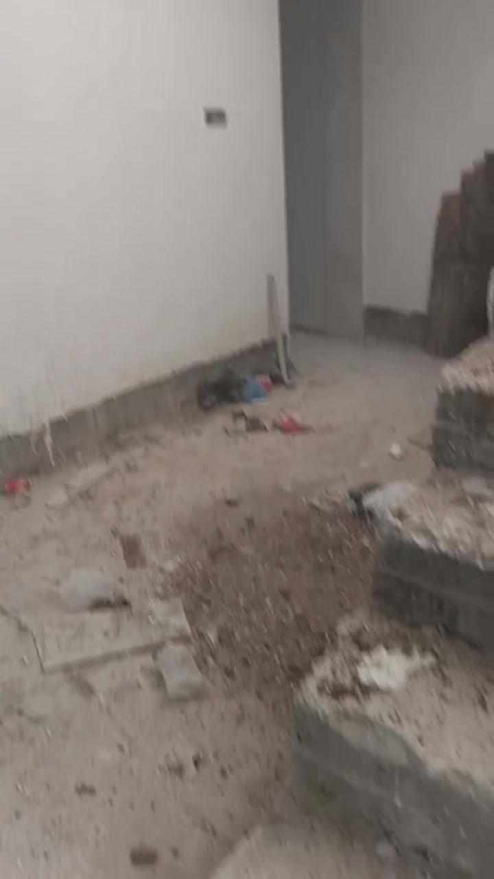 جزء من اعمالنه اليوم تنظيف بيت مستعدون الكافة الاعمال تفليش تكشير البيوت تدخيل وفرش سبيس وحدل وقلع ارضيات من الكاشي تزفيت الارباطات صب باتلو لنتن الاتصال على الرقم ***********
