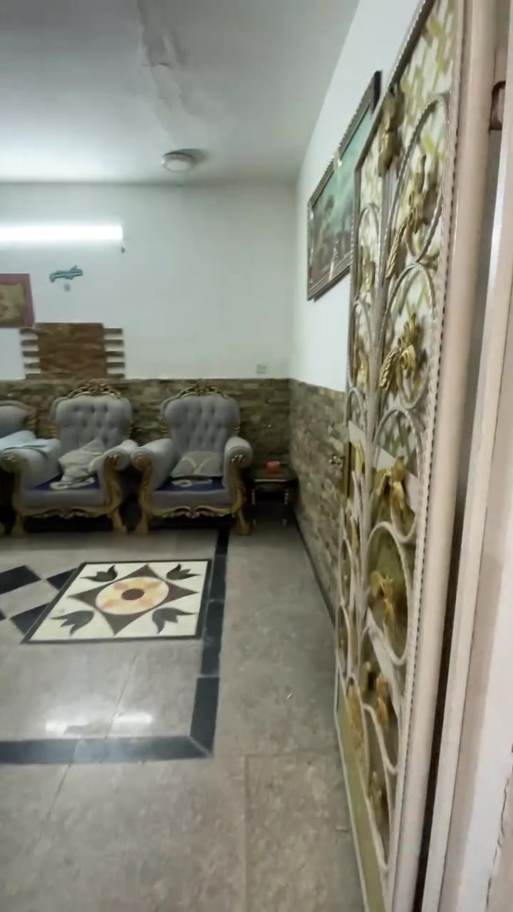 سلام عليكم بيت البيع  في مدينة الصدر قطاع 51 مساحة 144 نزال18 والواجهية 8  عكاده لبيت الـرقم ***********

