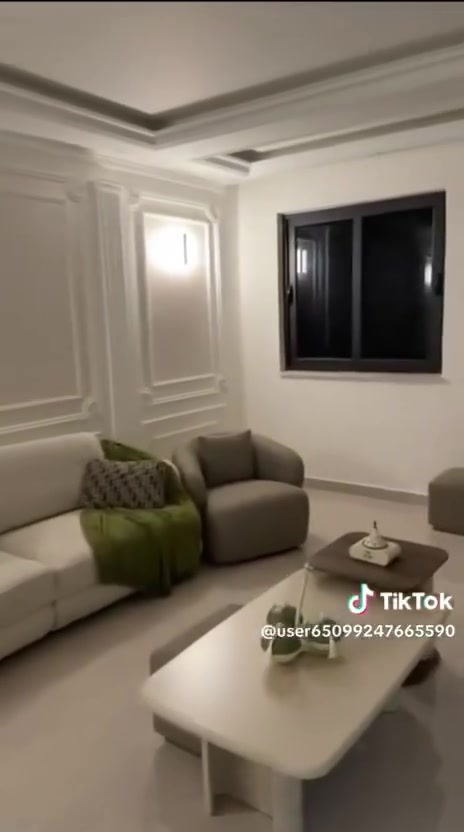 تريد تصبغ بيتك أو تسوي ديكورات وجبسن بورد وتدور شغل نظيف وأسعار مناسبة؟
إحنا نساعدك بكل ما تحتاجه من صبغ، ترميم، وديكورات جبسن بورد حديثة. وياك كادر مصري خبير ومعروف بالدقة والترتيب والفينشينج النظيف.
 شغل أصولي وبأجود المواد.
 أسعار مناسبة ومنافسة للسوق.
 التزام تام بالمواعيد ونظافة بعد إكمال العمل.
المعاينة مجانية، تواصل وياي وما نختلف إن شاء الله
رقم الهاتف /***********
هذا جزء من شغلنا
