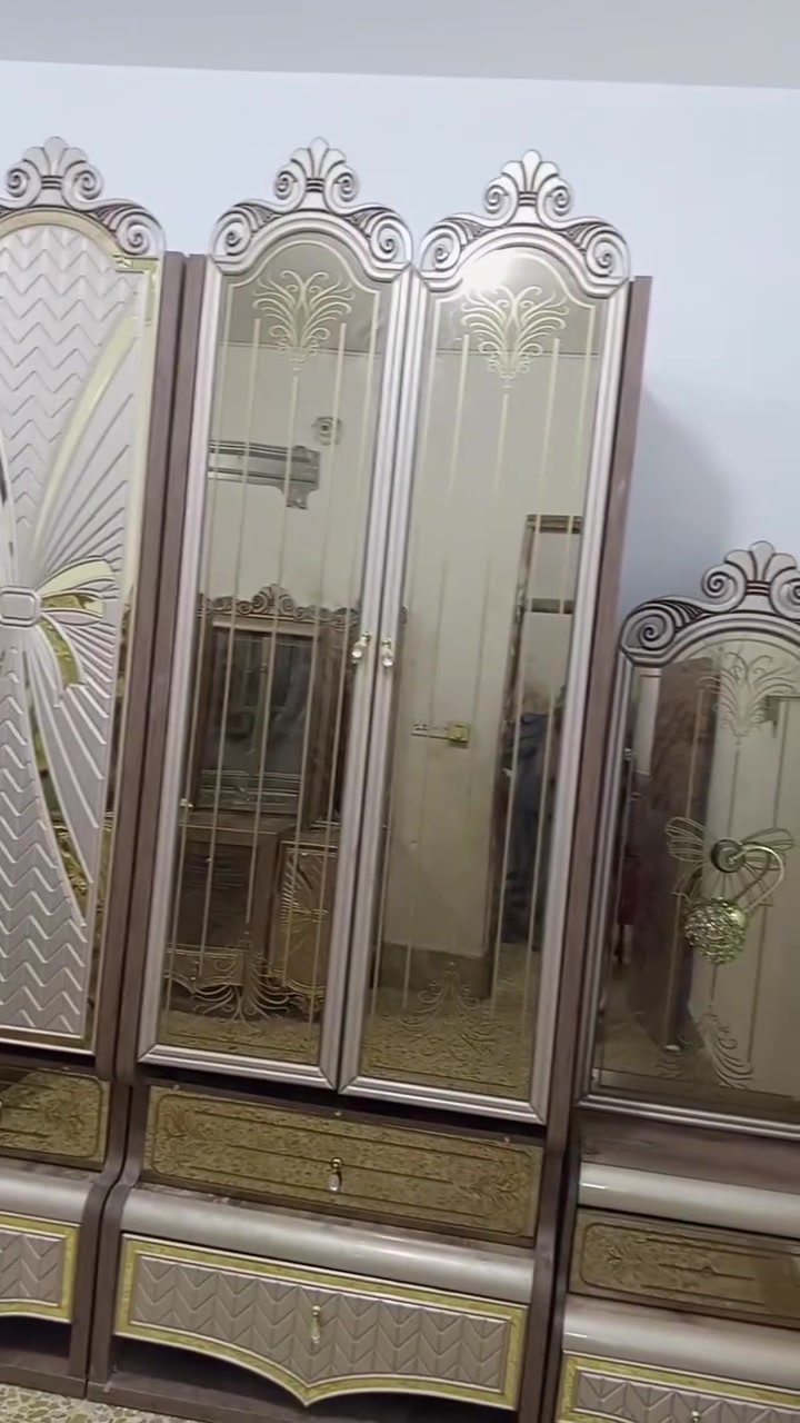 لا توجد تفاصيل

نص مكتوب في الصور:
- كروب نقل اثاث داخل وخارج الن... اكتب شيئًا... حسام كريم الآن · نقل الاثاث باحترافيه ودقه عاليه كادر متخصص متكامل فتح وشد غرف النوم فتح وشد السبالت فتح وشد جميع انواع الكاونترات النقل داخل النجف الاشرف فتح كل امور واغراض المنزل والدوائر كافه الاستفسار واتساب او اتصال *********** مكتب المصطفى لنقل الأثاث العام نقل الأثاث المنزلي والمكتبي والدوائر كافة كادر متخصص ومتكامل ذو خبرة وتنسيق عالي فتح وشد غرف النوم السبالت فتح وشد كافة أنواع الغرف التدوالي - العراقي - التادبوري وغيرها فتح وشد كافة أنواع الكاونترات فتح وشد كافة أمور العمل وفر العمل *********** النقل داخل النجف الأشرف معة العنوان نهر ميلاد - شارع المورة