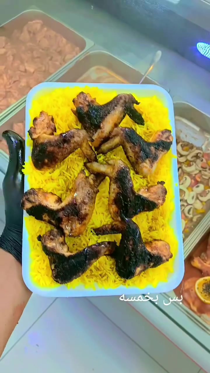عروض جكن فرش  جرب الطعم  دجاج طازج دبح يومي تكه تموت كلش لذيذه  اجنحه  تخبل فاهيتا   مقبلات باب اول  ....العنوان يم البنزيخانه  يم  محل ابو الصمون تشرفونا وتنورونا  للطلب والاستفسار  ***********
