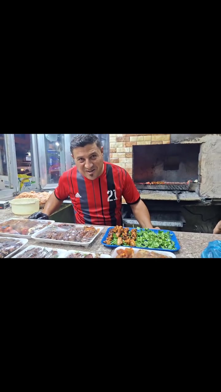 عنون المطعم ديالى بعقوبه بهرز 
***********
