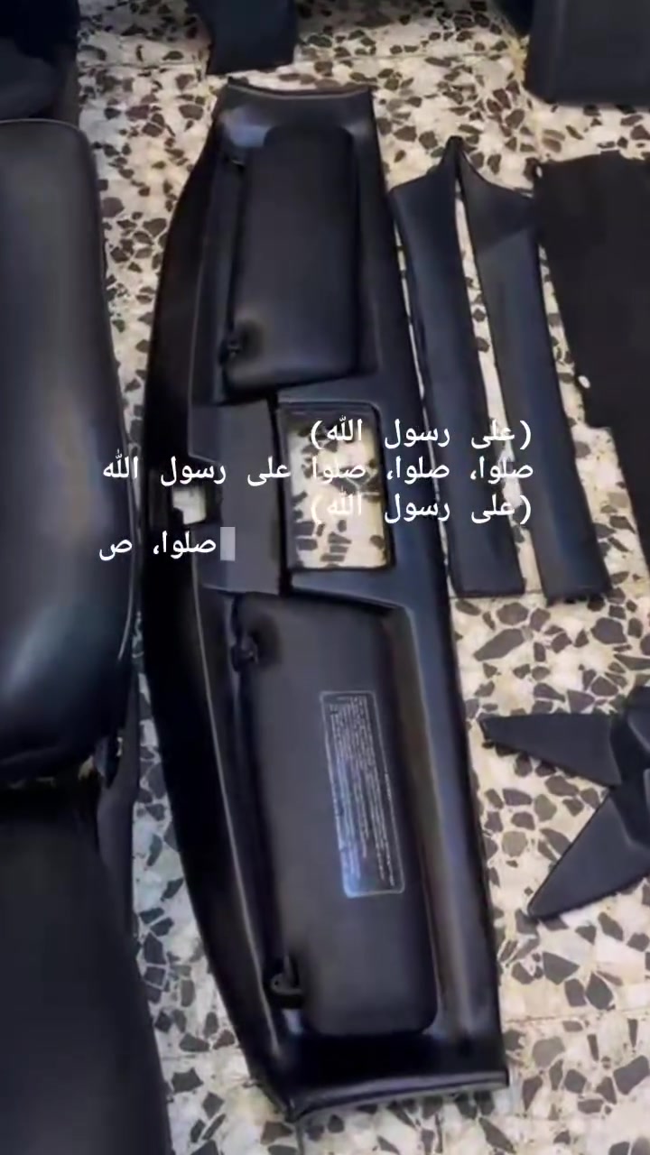 السلام عليكم/ غرفه مارسدس دب للبيع استفسار/النجف حي الصناعي بلوك الاول حسن الشريس/*********** /***********
