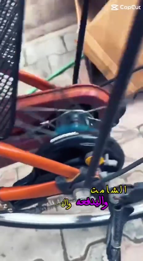 سلام عليكم تكسي موزه للبيع نضيف سعره ١٠٠قفل مكاني بغداد ***********
