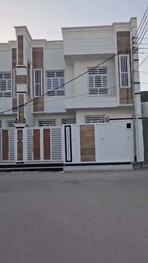 بيت ١٥٠م طابقين طابو بناء درجه اولى تسليم مفتاح بالاسكان الصناعي نزله الثانيه للتواصل ع الرقم فقط 
***********
