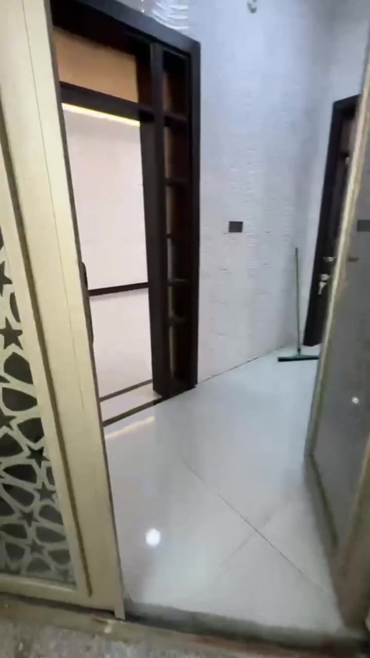 بيت للايجار في الرمادي شارع 60 قرب جامع المعراج ***********
