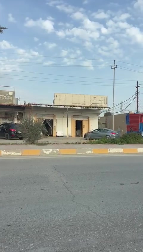 للبيع محلات عدد 2 السعر  100 مليون قابل للتفاوض العلم البورصه الشارع الرئيسي تجاري
مكتب ثائر الحديد للعقار
***********
