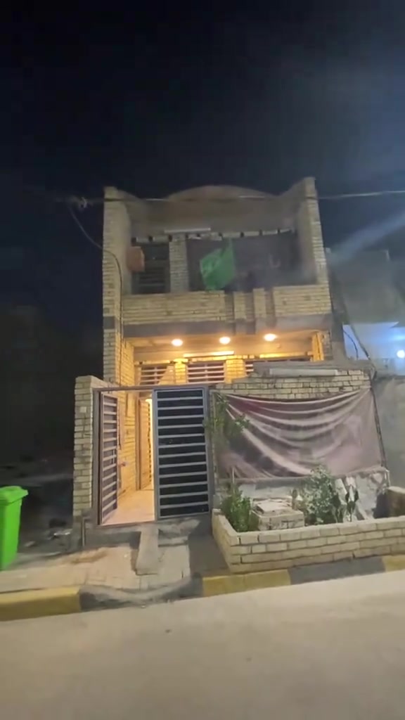 بيت للبيع • ١٠٠م • حي كوفه