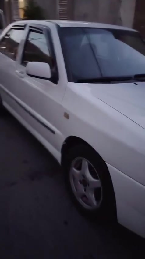سلام عليكم كوين رقم بغداد مشروع وطني شرط تحويل مكينه وكير مازدا كابريتا فيت بم ميكانيكي  كير اوتوماتيك... السياره بدون صبغ جاهزه منظومة تبريد جديده تبريد ثلج ظخم تاير جديد السيارة جاهزه مل رزق تاير وين مايعجبك السعر 35 وبيها مجال مكان السياره حي المحاربين *********** او اسيا ***********
