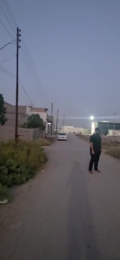سلام عليكم 
قطعة أرض للبيع  سند 25  طابو زراعي بسم صاحبه وصاحب القطع الأصلي تابعة لصاحب بستان مو للدولة في أم العظام قرب جامع نبي الله ابراهيم عليه السلام
مساحة 150م أقرب نقطة دالة مقابل المزرعة الثانية للاستفسار
*********** او خاص
عيني، شكد أبعاد القطعة بالضبط؟ يعني الواجهة شكد والنزال/الطول شكد؟: 
10×15
الطريق عليها مباشر لو درب ترابي؟ وإذا مباشر شكد عرض الشارع تقريباً؟: 
مبلط وكامل خدمات
أكو خدمات قريبة أو متوفرة مثل كهرباء وماي وطرق خدمية؟: 
نعم كلشي متوفر
شكد السعر المطلوب؟ وأكو مجال للمساومة لو لا؟: 
30 مليون وبي مجال
إذا تحب، تكتبلي شنو أقرب نقطة دالّة أدق داخل أم العظام حتى يسهل على المشتري يوصل للموقع؟: 
مقابل المزرعة الثانية 