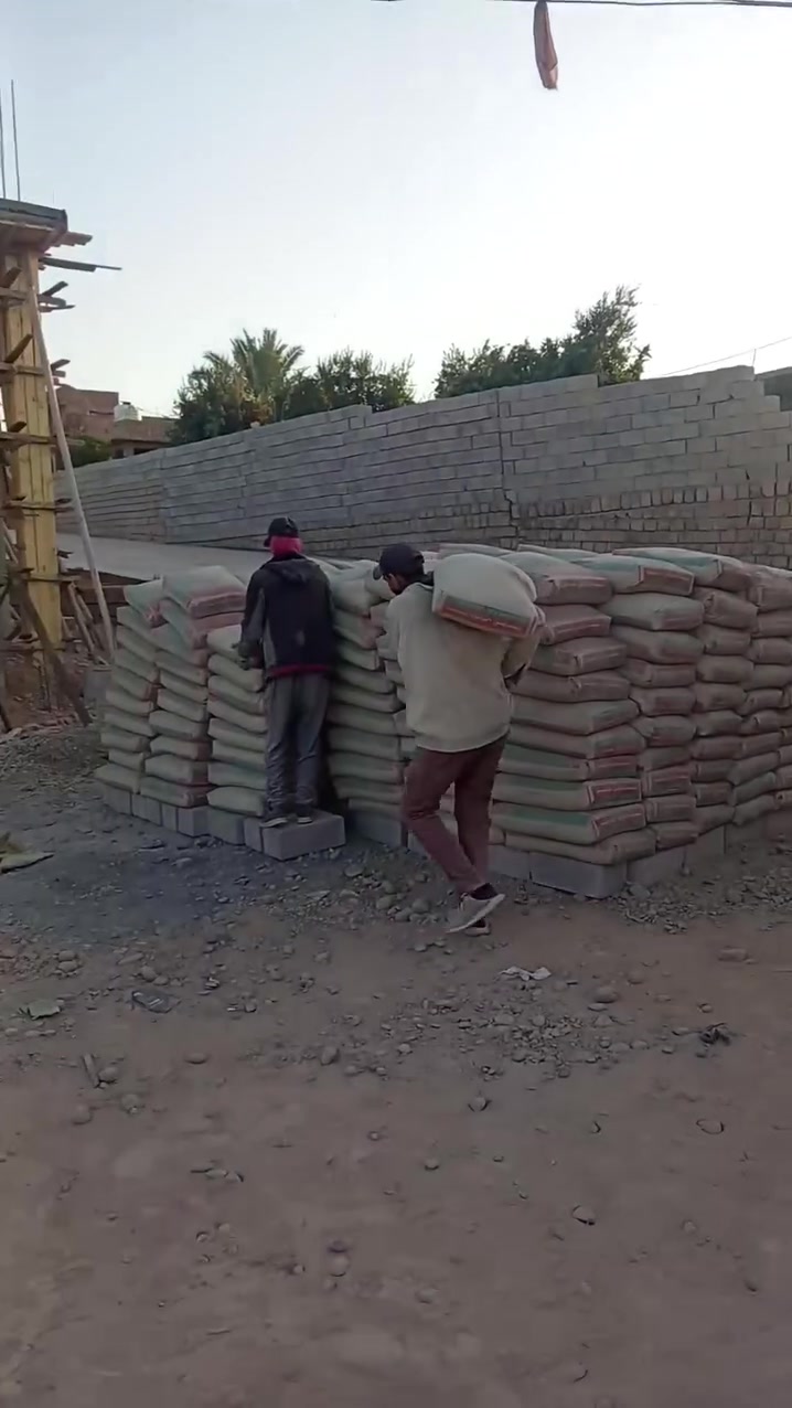 يتوفر سمنت بادوش واصل باب بيتك التواصل مع الرقم ***********

