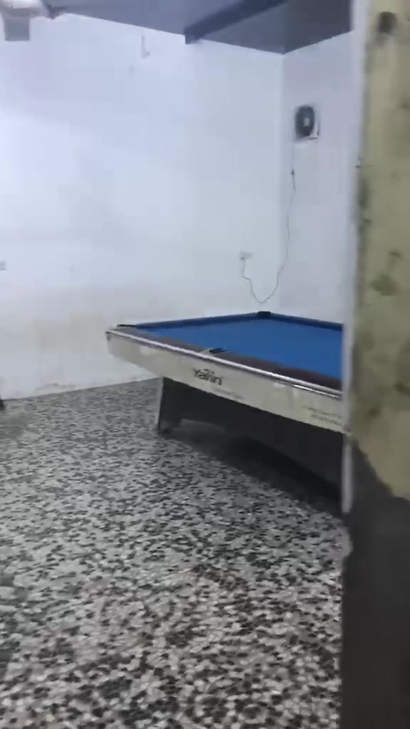 طاولتين بليارد للبيع ***********
