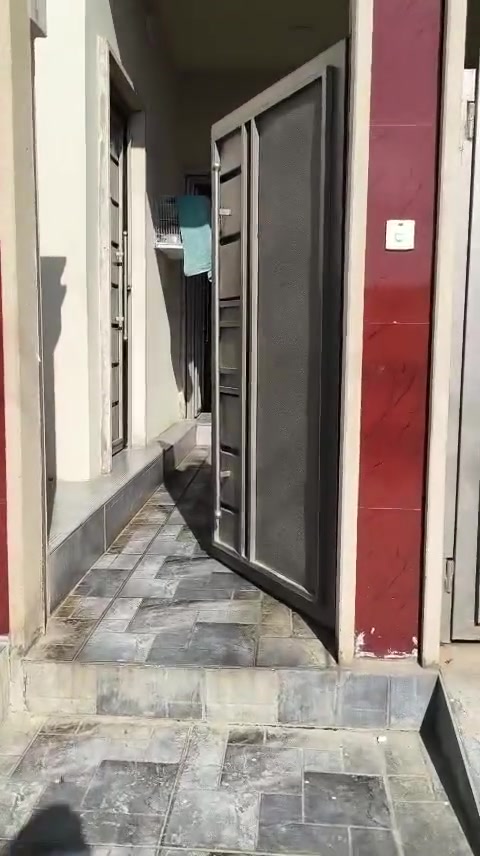 بيت للبيع حي الملايين الثانيه المساحه 200 متر تقطيع السائق البيت كامل الجهاز فول زيراء السعر 150 وبي مجال اي استفسار على الارقام التاليه
***********
***********
