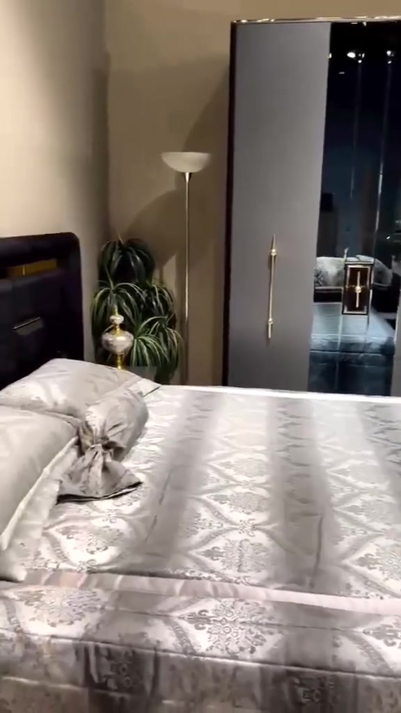 ***********غرفه صناعه ماليزيا اخشاب ضد الماي
8 قطع قويه اخشاب ثگيله
