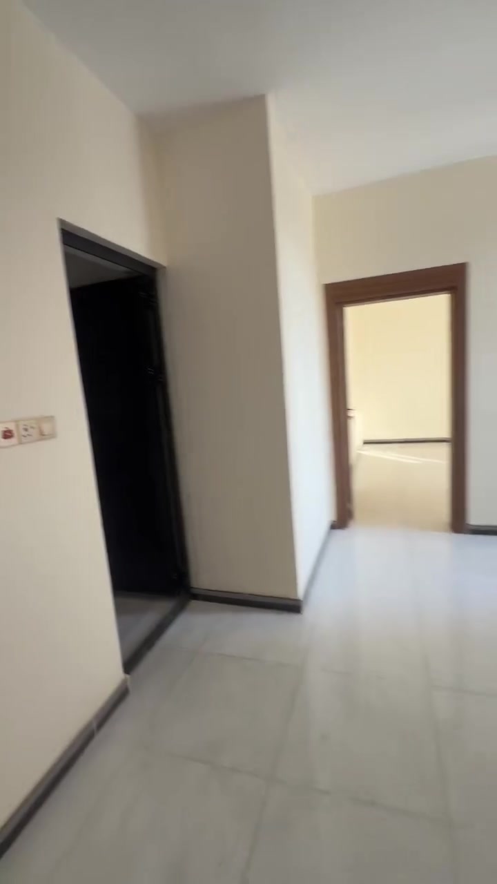 شقه الايجار في منطقه العامريه طابق اول الايجار 650 الف
للتواصل والاستفسار/ ***********
